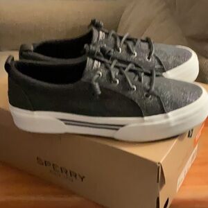 SPERRY - Pier Wave Sneakers - NEW